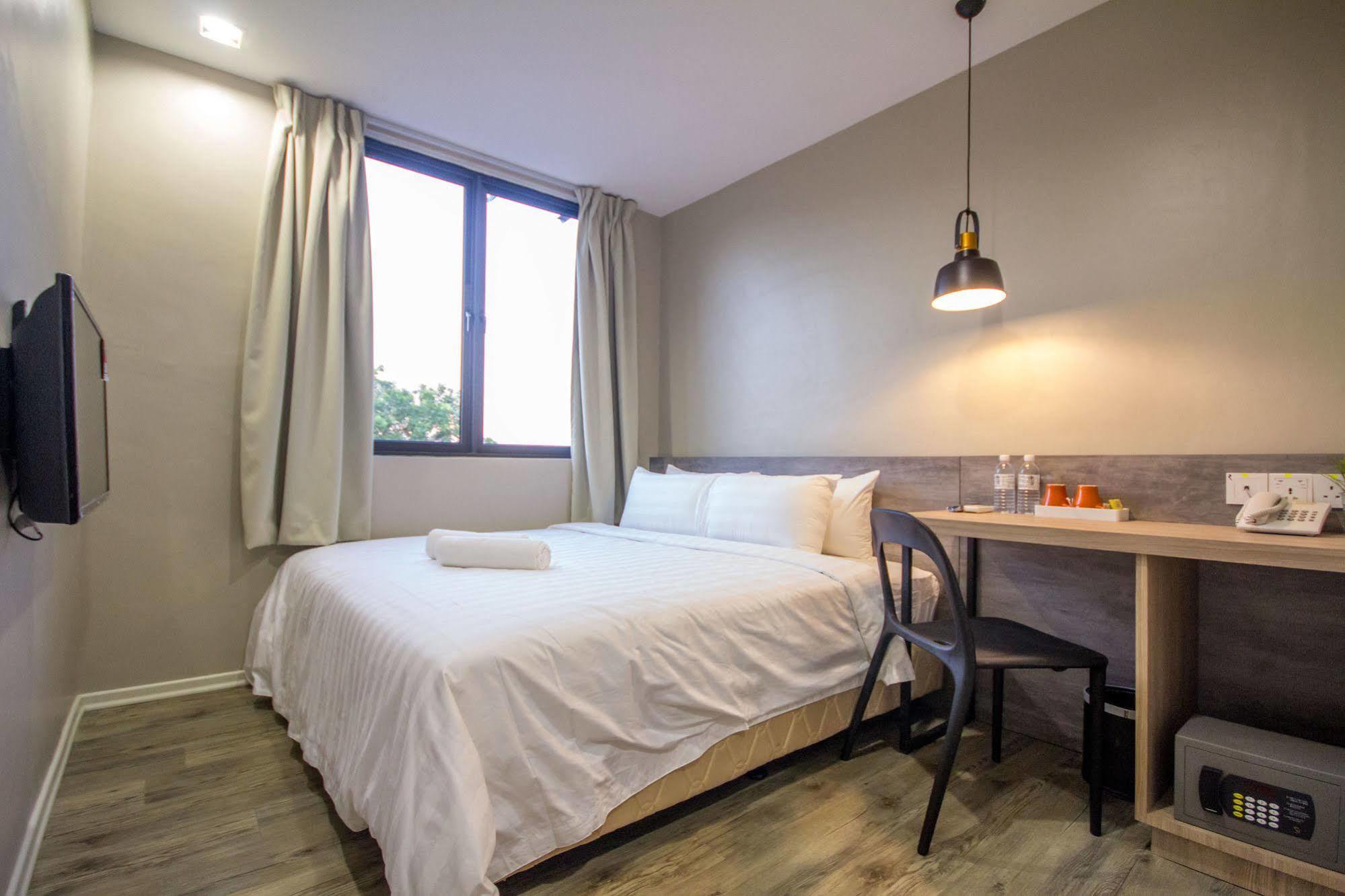 Chariton Hotel Alma Bukit Mertajam Esterno foto